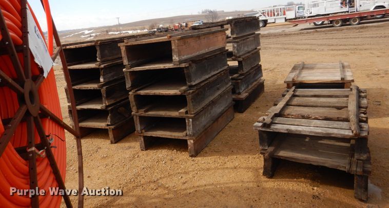 image for item IM9791 Clark PF4048269S  pallet jack