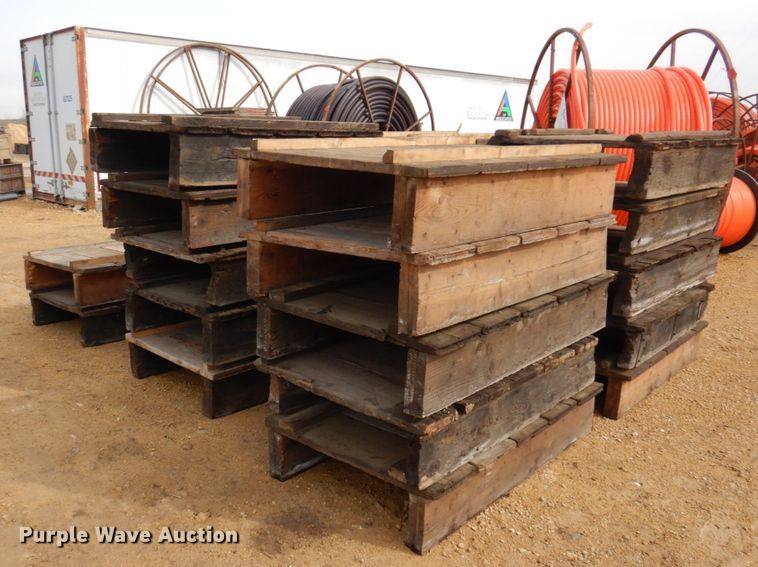 image for item IM9791 Clark PF4048269S  pallet jack