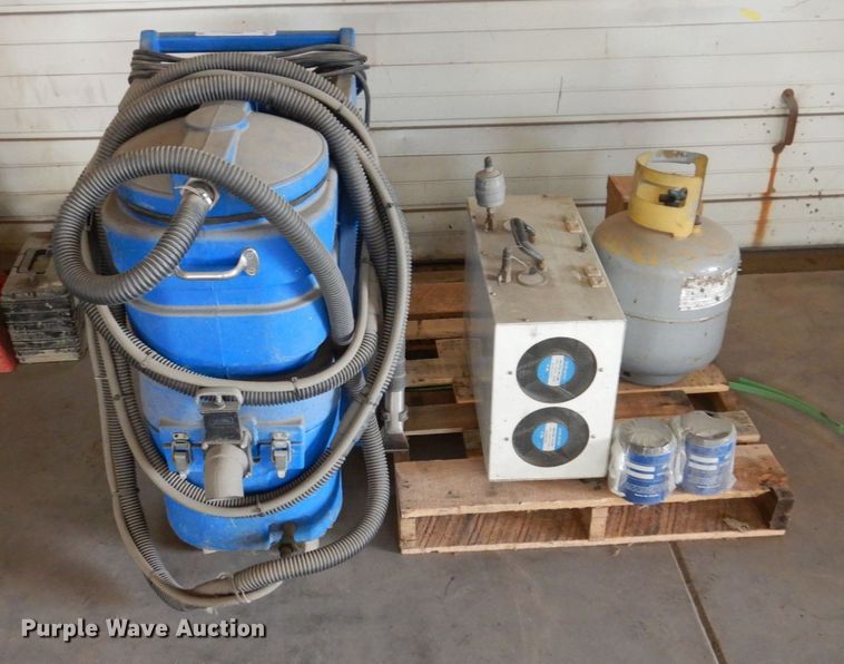 image for item IM9811 Samurai Matrix 160-60  upholstery cleaner