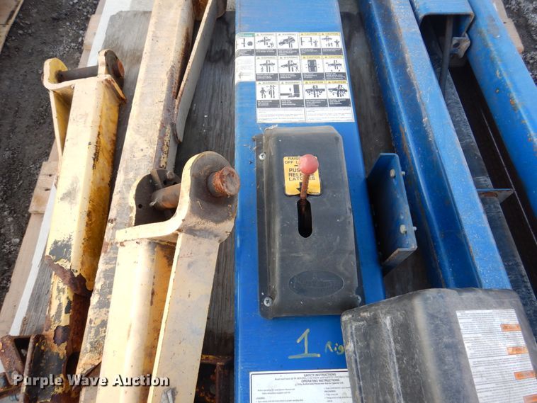 image for item IM9812 US Motors SPOA9-200  two post automotive lift