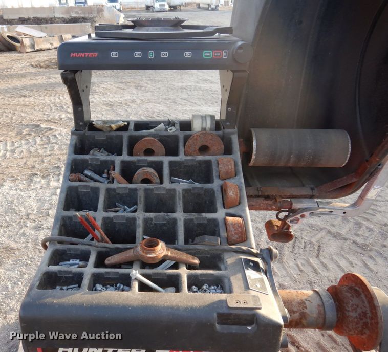 image for item IM9814 Hunter GSP 9700  tire balance machine