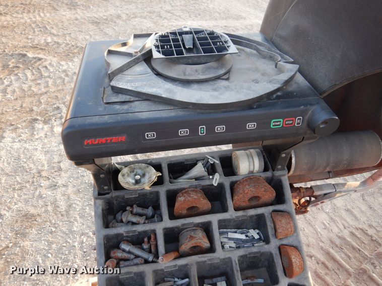 image for item IM9814 Hunter GSP 9700  tire balance machine