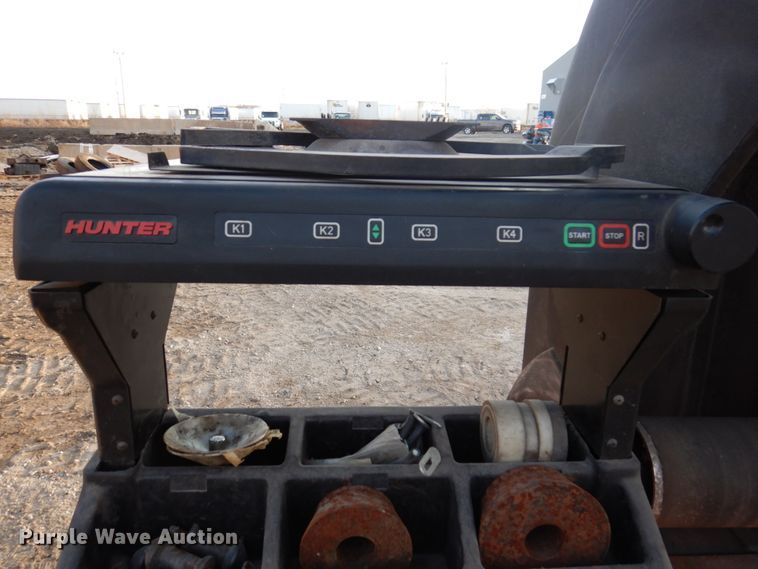 image for item IM9814 Hunter GSP 9700  tire balance machine