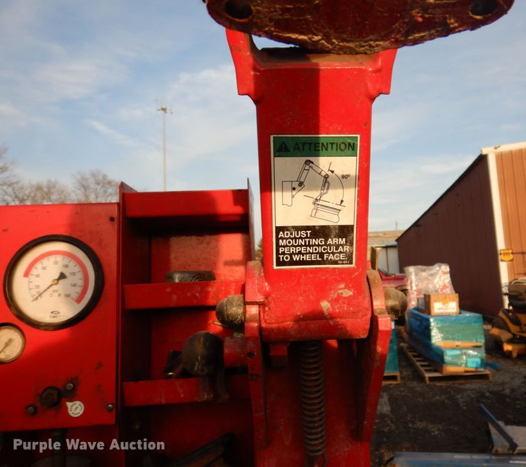 image for item IM9815 Hunter TC3250  tire machine