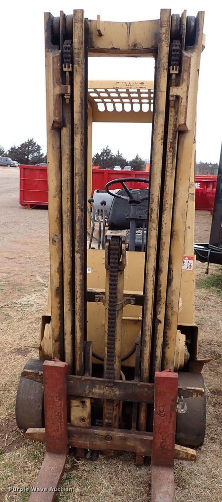 image for item IS9470 Hyster S30XL  forklift