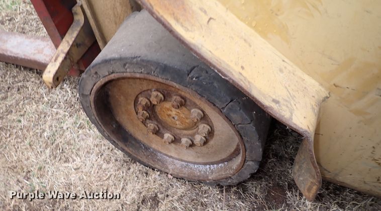 image for item IS9470 Hyster S30XL  forklift