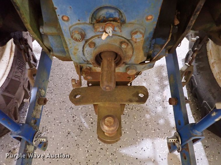 image for item IS9475 Ford 1900  tractor