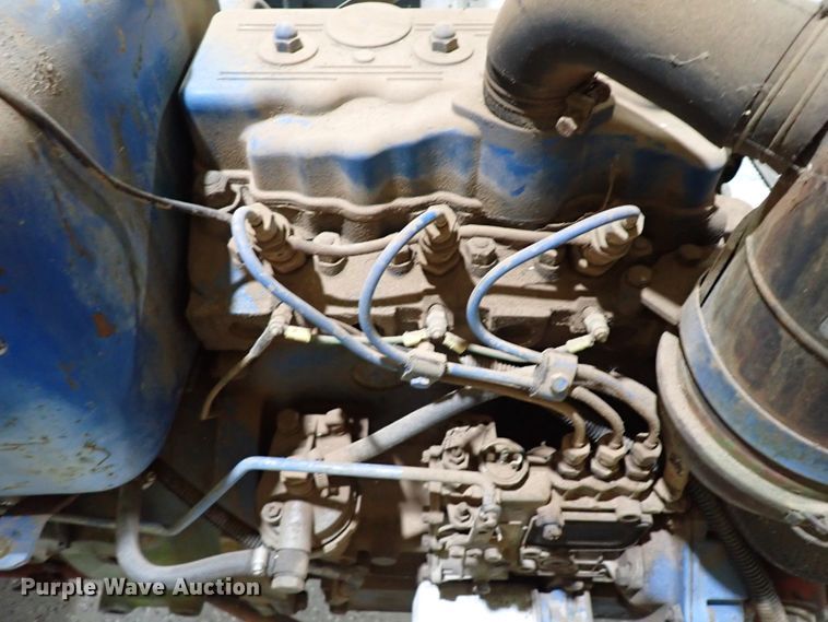 image for item IS9475 Ford 1900  tractor