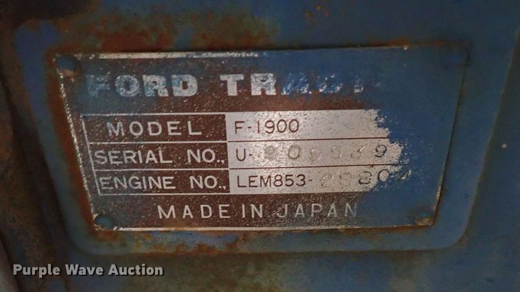 image for item IS9475 Ford 1900  tractor