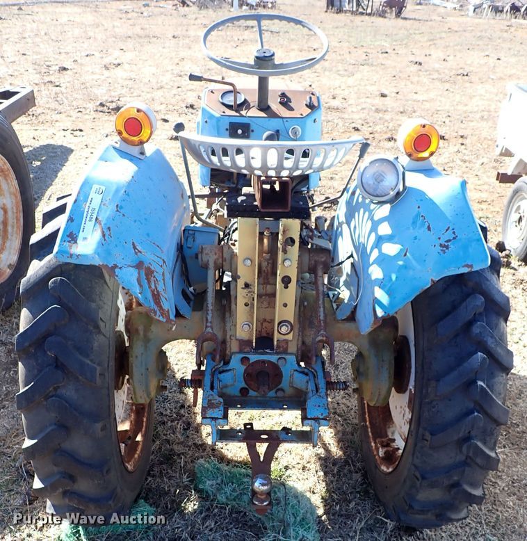 image for item IS9486 Mitsubishi D1800  tractor