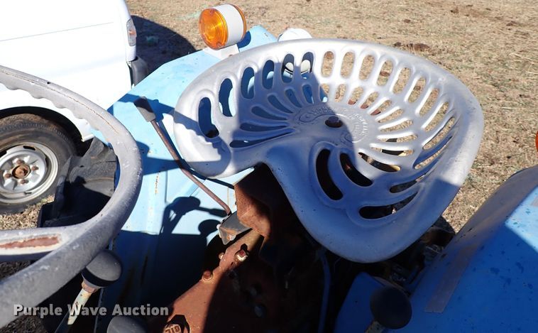 image for item IS9486 Mitsubishi D1800  tractor