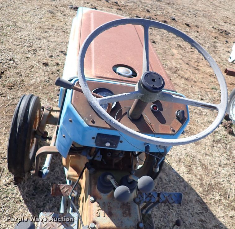 image for item IS9486 Mitsubishi D1800  tractor