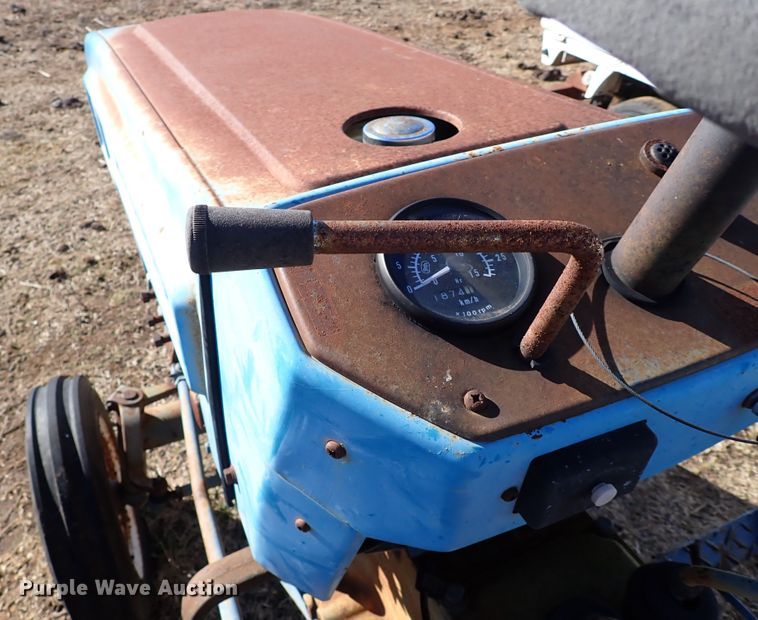 image for item IS9486 Mitsubishi D1800  tractor