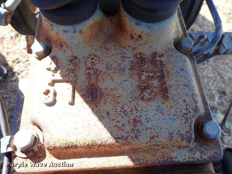 image for item IS9486 Mitsubishi D1800  tractor