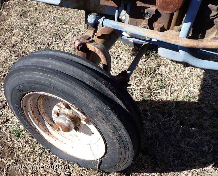 image for item IS9486 Mitsubishi D1800  tractor