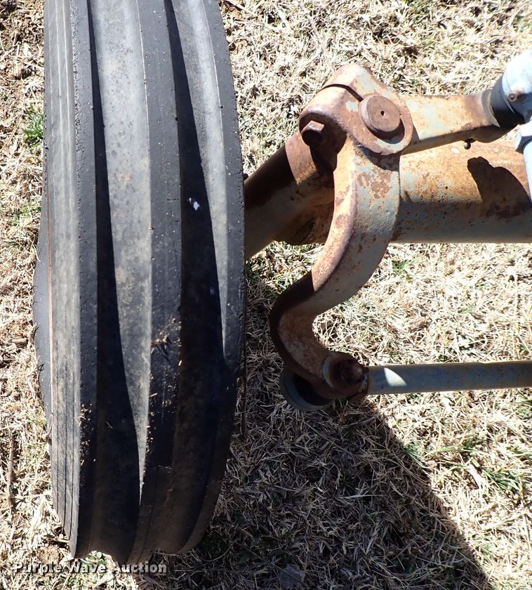 image for item IS9486 Mitsubishi D1800  tractor