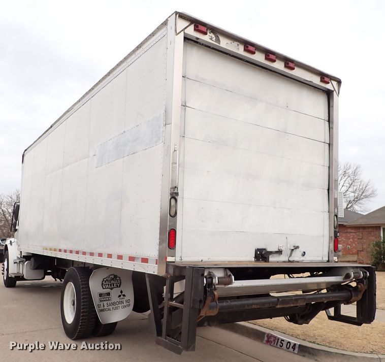 image for item IS9494 2007 Freightliner M2 106  box truck