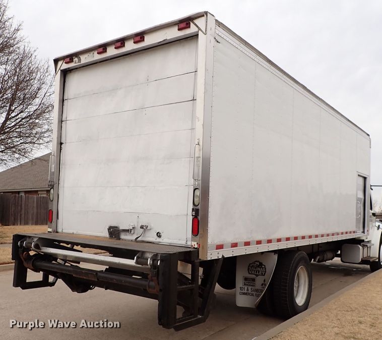 image for item IS9494 2007 Freightliner M2 106  box truck