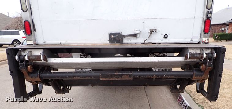 image for item IS9494 2007 Freightliner M2 106  box truck