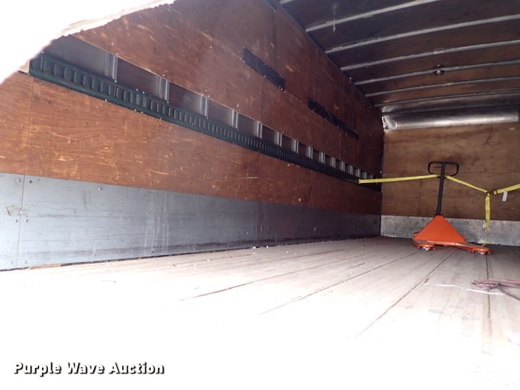 image for item IS9494 2007 Freightliner M2 106  box truck