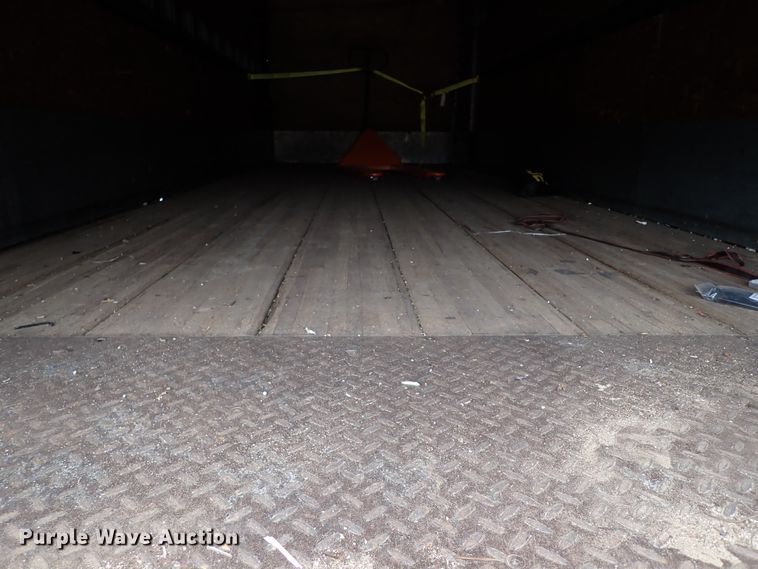 image for item IS9494 2007 Freightliner M2 106  box truck