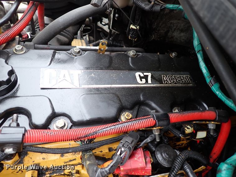 image for item IS9494 2007 Freightliner M2 106  box truck