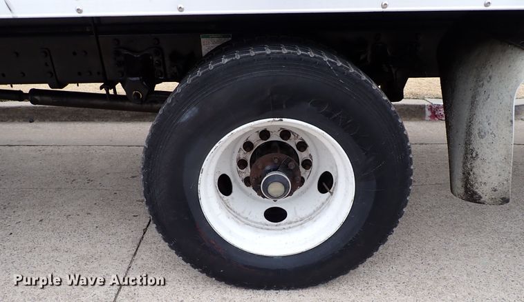 image for item IS9494 2007 Freightliner M2 106  box truck