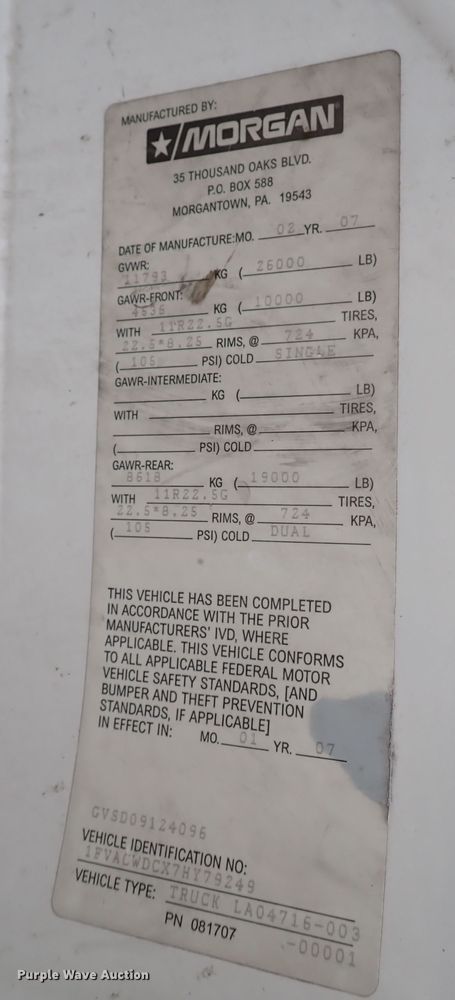 image for item IS9494 2007 Freightliner M2 106  box truck