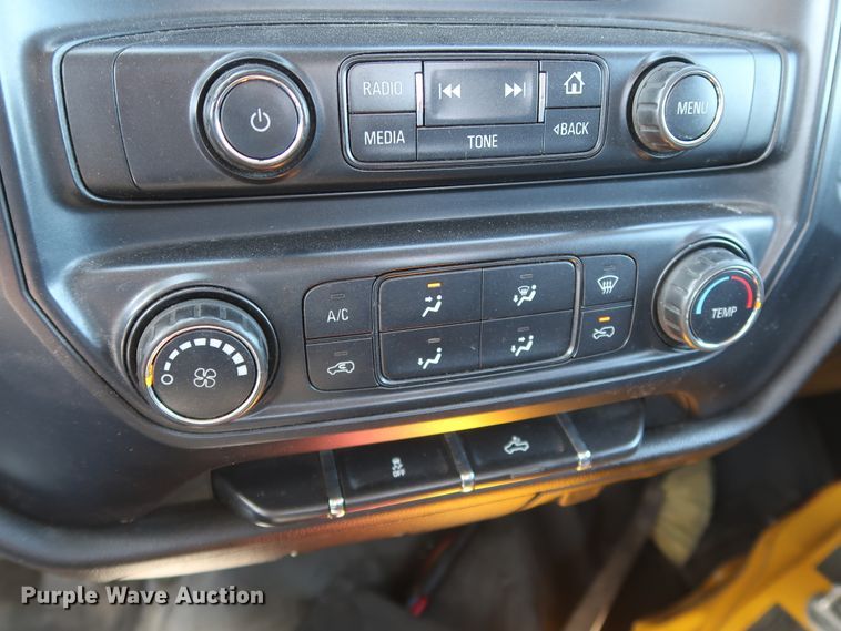 image for item IY9126 2015 Chevrolet Silverado 3500HD  utility bed pickup truck