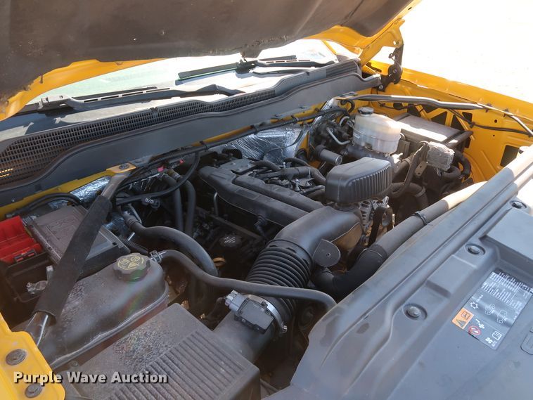 image for item IY9126 2015 Chevrolet Silverado 3500HD  utility bed pickup truck