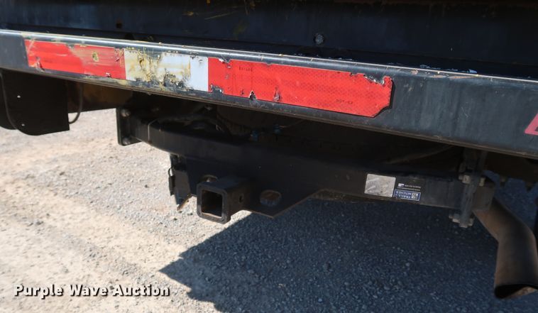 image for item IY9126 2015 Chevrolet Silverado 3500HD  utility bed pickup truck