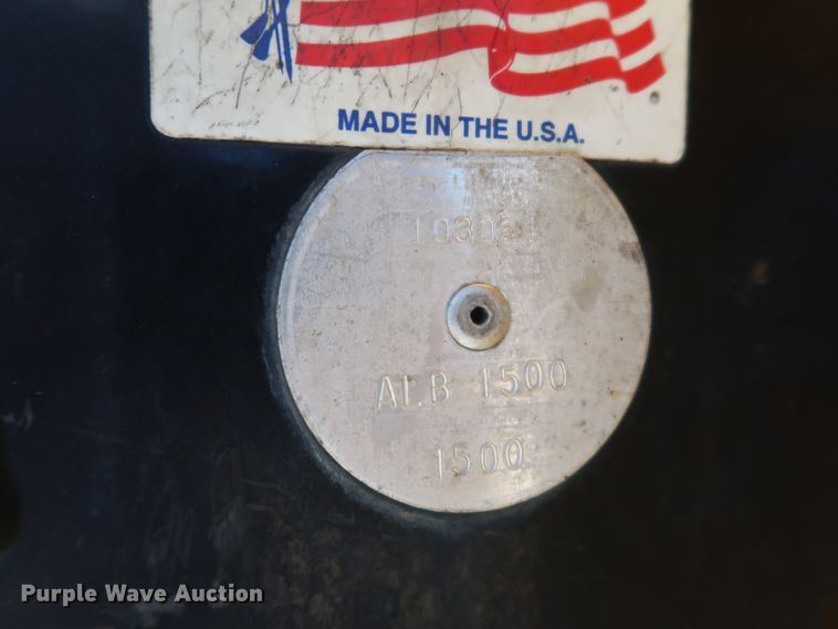 image for item IY9126 2015 Chevrolet Silverado 3500HD  utility bed pickup truck