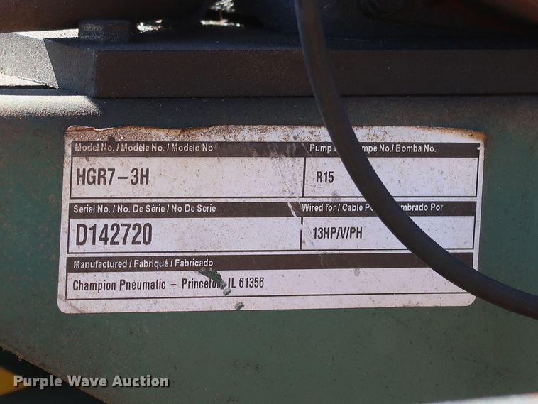 image for item IY9126 2015 Chevrolet Silverado 3500HD  utility bed pickup truck