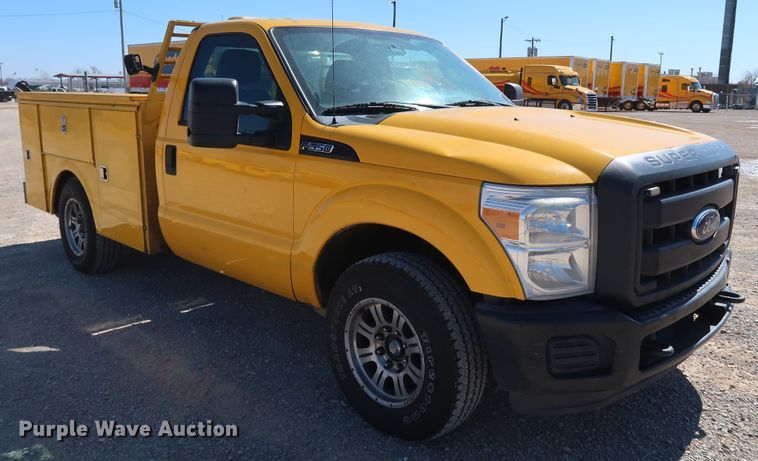 image for item IY9128 2015 Ford F350 Super Duty  utility bed pickup truck