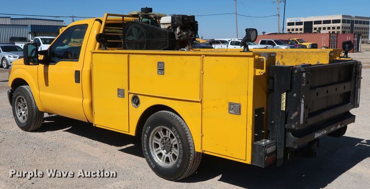 image for item IY9128 2015 Ford F350 Super Duty  utility bed pickup truck