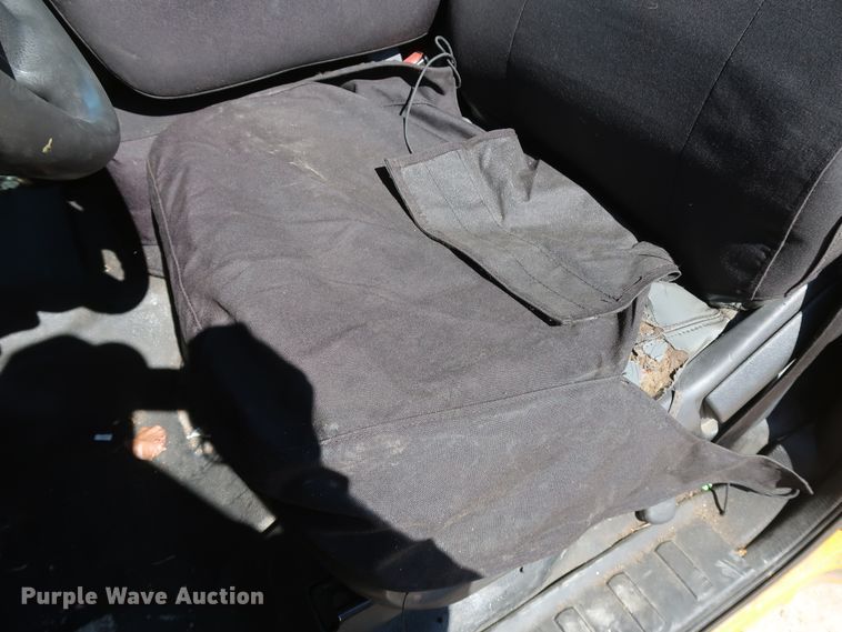 image for item IY9128 2015 Ford F350 Super Duty  utility bed pickup truck