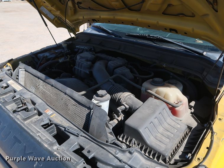 image for item IY9128 2015 Ford F350 Super Duty  utility bed pickup truck