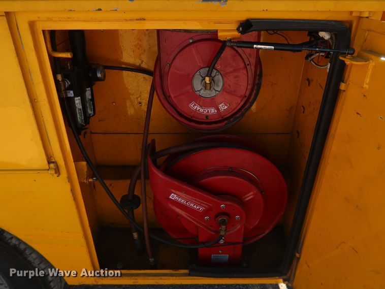 image for item IY9128 2015 Ford F350 Super Duty  utility bed pickup truck