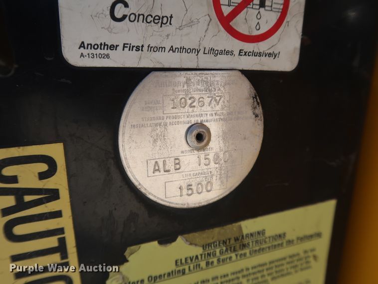 image for item IY9128 2015 Ford F350 Super Duty  utility bed pickup truck