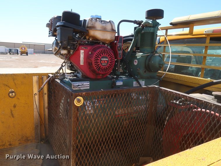 image for item IY9128 2015 Ford F350 Super Duty  utility bed pickup truck