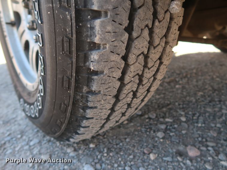 image for item IY9128 2015 Ford F350 Super Duty  utility bed pickup truck