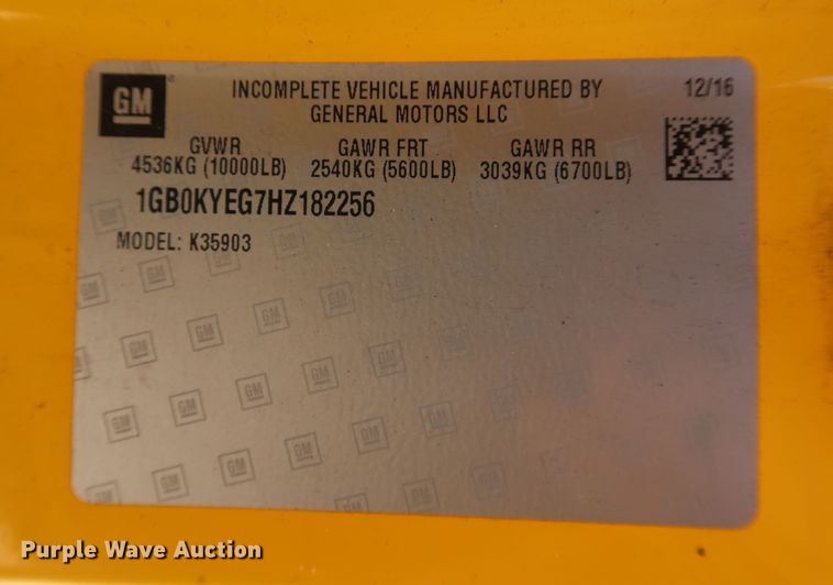 image for item IY9129 2017 Chevrolet Silverado 3500HD  utility bed pickup truck