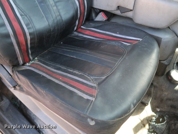 image for item IY9130 2017 Ford F350 Super Duty XL  utility bed pickup truck