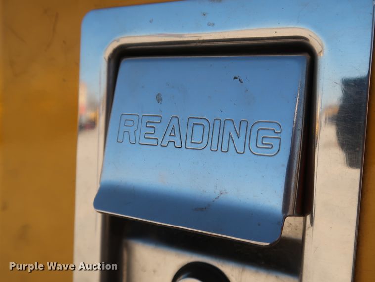 image for item IY9130 2017 Ford F350 Super Duty XL  utility bed pickup truck