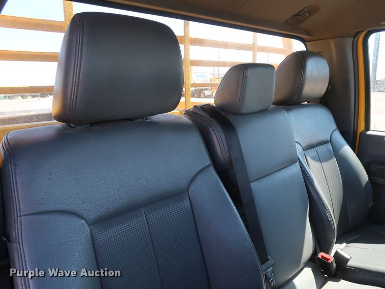 image for item IY9131 2015 Ford F350 Super Duty  utility bed pickup truck