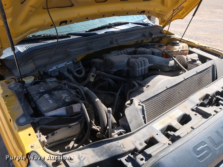 image for item IY9131 2015 Ford F350 Super Duty  utility bed pickup truck