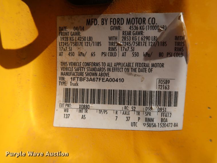 image for item IY9131 2015 Ford F350 Super Duty  utility bed pickup truck