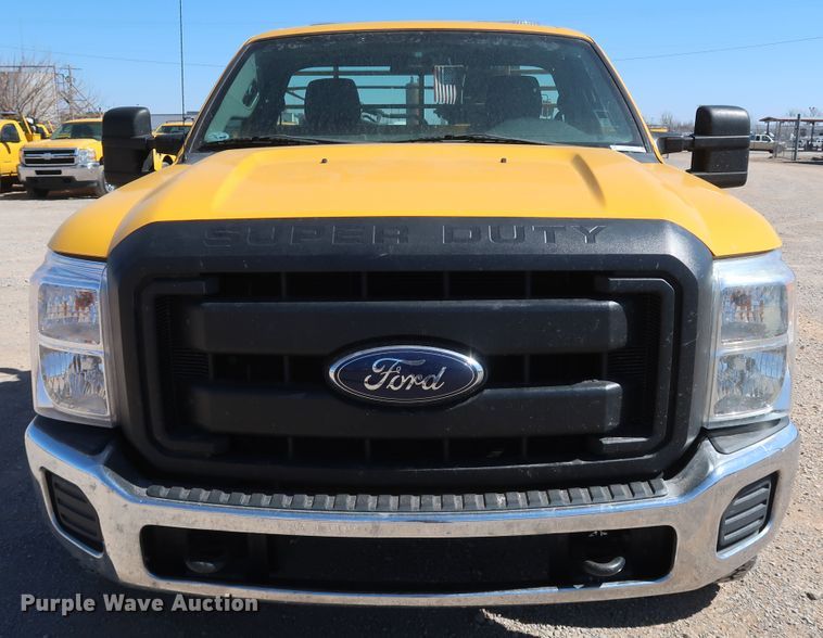 image for item IY9135 2014 Ford F350 Super Duty  utility bed pickup truck