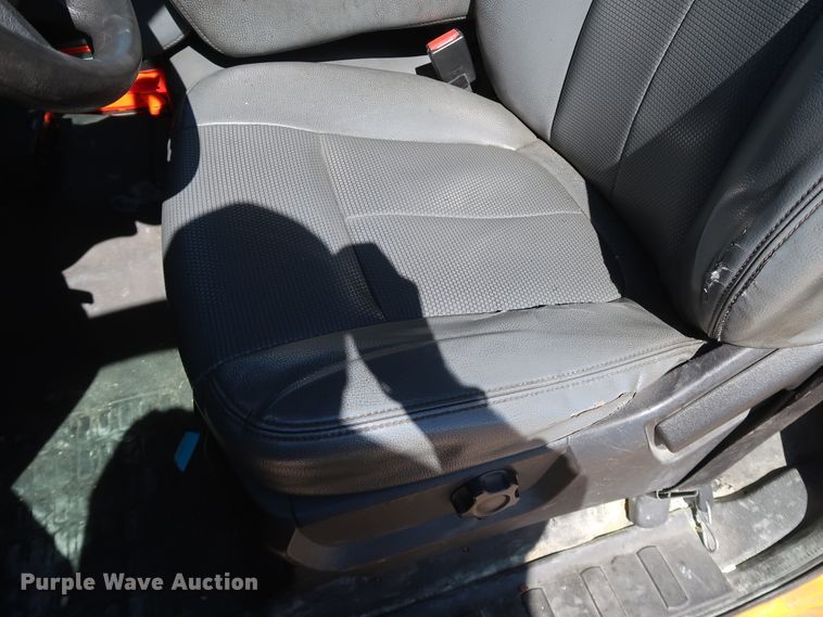 image for item IY9135 2014 Ford F350 Super Duty  utility bed pickup truck