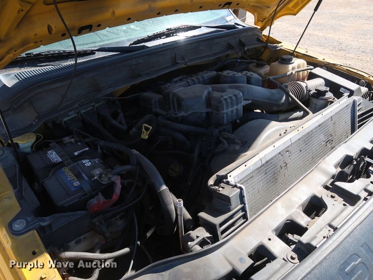 image for item IY9135 2014 Ford F350 Super Duty  utility bed pickup truck